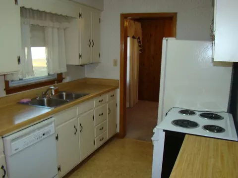 120 Frontier Rd, Roanoke, VA 24012 photo 5