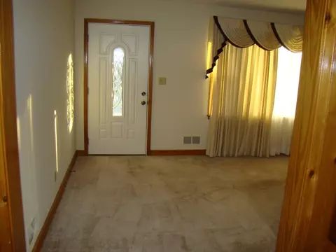 120 Frontier Rd, Roanoke, VA 24012 photo 6