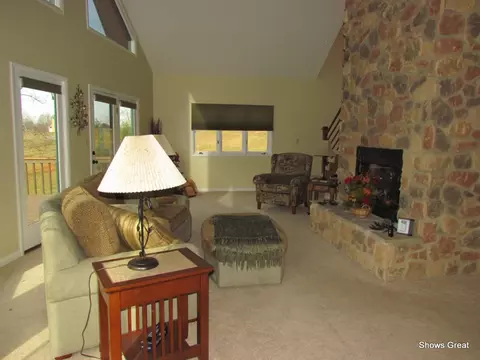 1069 Meador Rd, Goodview, VA 24095 photo 7