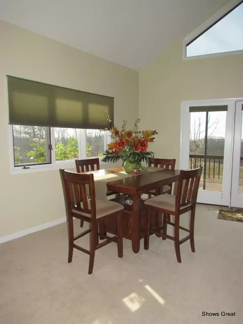 1069 Meador Rd, Goodview, VA 24095 photo 4