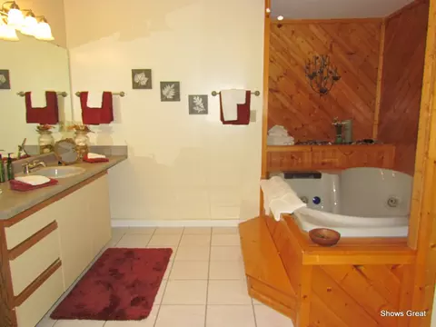 1069 Meador Rd, Goodview, VA 24095 photo 15