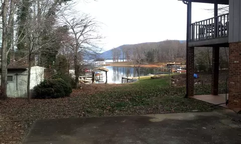 5666 Smith Mountain Rd, Penhook, VA 24137 photo 15