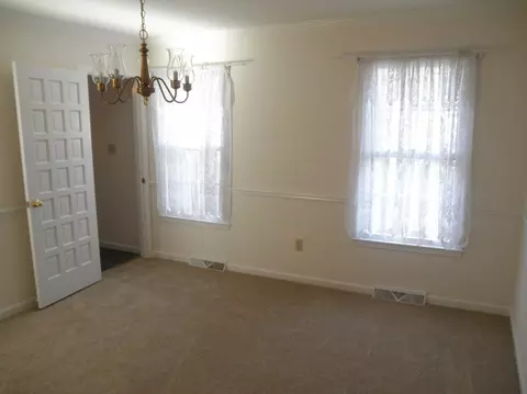 208 Eagle Dr, Salem, VA 24153 photo 9