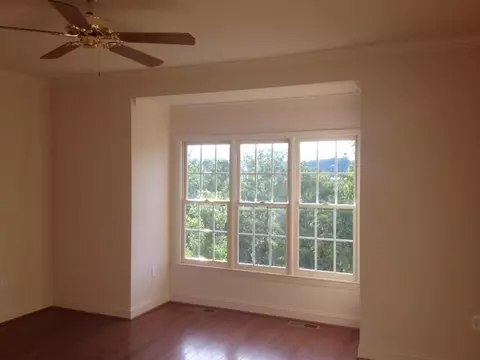 3301 Somercroft Ct, Roanoke, VA 24014 photo 4