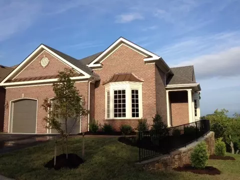 3301 Somercroft Ct, Roanoke, VA 24014 photo 1
