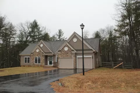137 Shanleys Loop, Ferrum, VA 24088 photo 3
