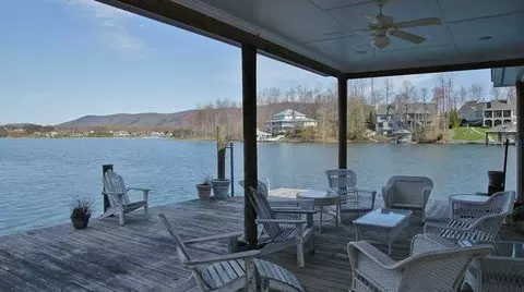 100 Blackwater Cir, Penhook, VA 24137 photo 14