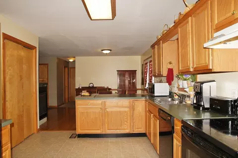 4906 Stanley Farm Rd, Salem, VA 24153 photo 7
