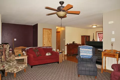 4906 Stanley Farm Rd, Salem, VA 24153 photo 3