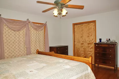 4906 Stanley Farm Rd, Salem, VA 24153 photo 8