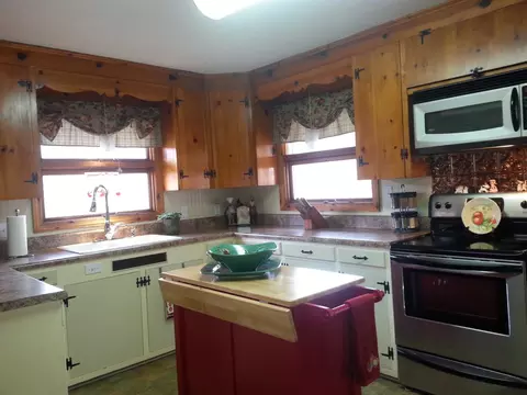 20149 Main St, Buchanan, VA 24066 photo 10