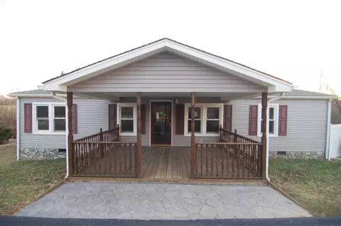 6773 Goodview Rd, Goodview, VA 24095 photo 2