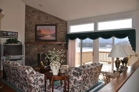65 Sandy Edge Cir, Penhook, VA 24137 photo 5