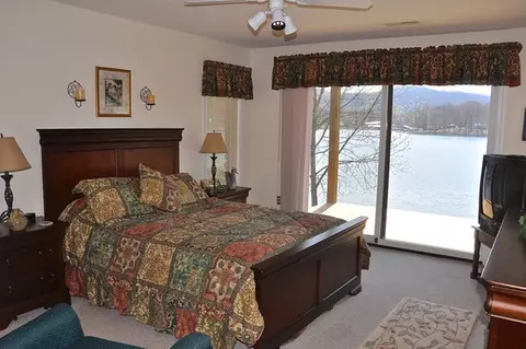 65 Sandy Edge Cir, Penhook, VA 24137 photo 25