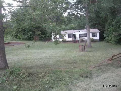 6087 Bethany Rd, Rustburg, VA 24588 photo 1