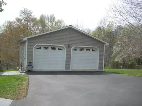 325 Sawmill Rd, Ferrum, VA 24088 photo 2