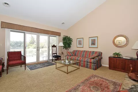117 Windward Dr, Moneta, VA 24121 photo 9