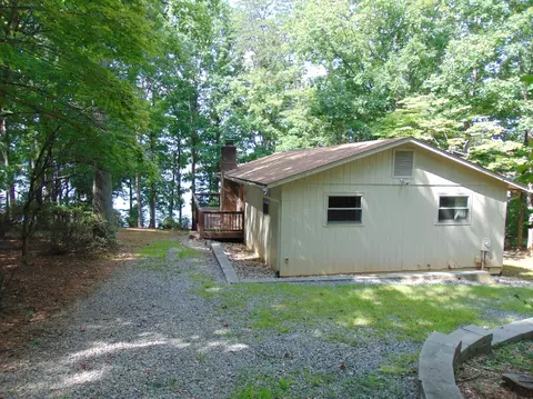 303 Tulip Tree Ln, Moneta, VA 24121 photo 4