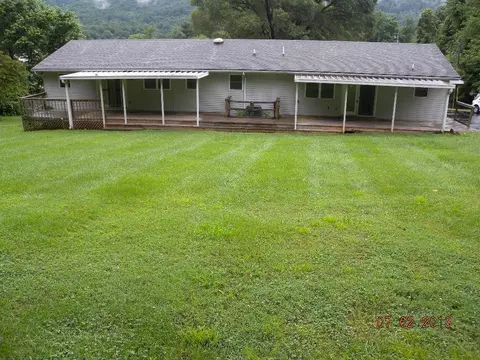3730 Carson Rd NE, Roanoke, VA 24012 photo 6
