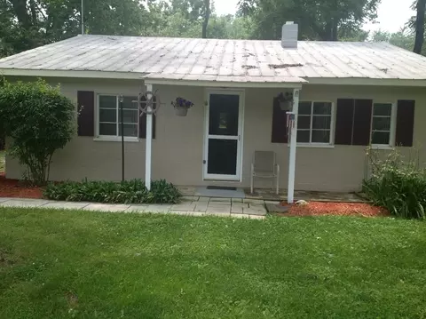 328 Malcom Dr, Eagle Rock, VA 24085 photo 1
