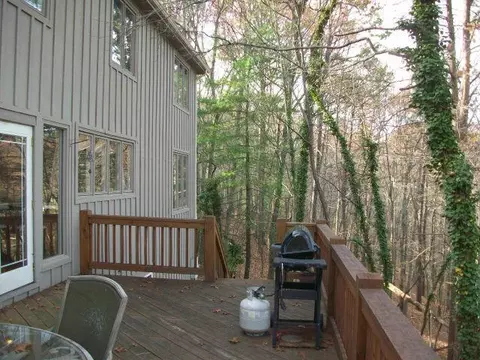 5259 Flintlock Rd, Roanoke, VA 24018 photo 2