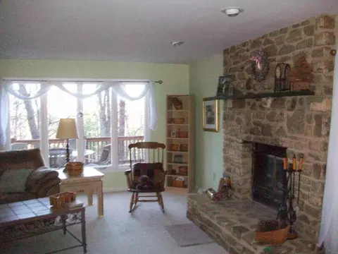 5259 Flintlock Rd, Roanoke, VA 24018 photo 3
