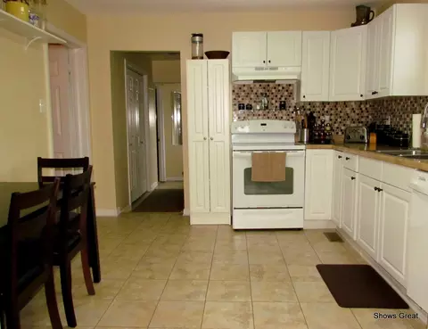 3701 Bear Rd SE, Roanoke, VA 24014 photo 9