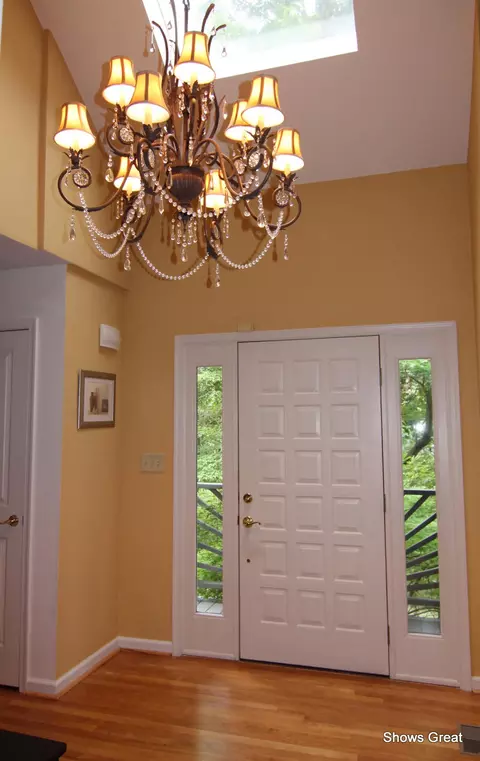 6604 Circleview Dr, Roanoke, VA 24014 photo 2