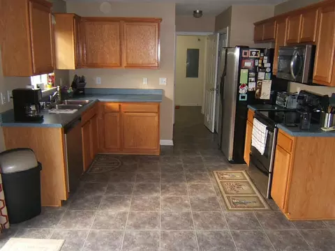 6729 Albert Rd, Roanoke, VA 24019 photo 2