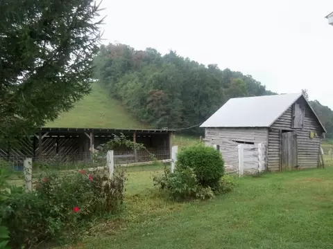 468 Kyle Weeks Rd, Willis, VA 24380 photo 38