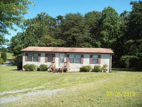 1016 Circlewood Loop, Goodview, VA 24095 photo 1