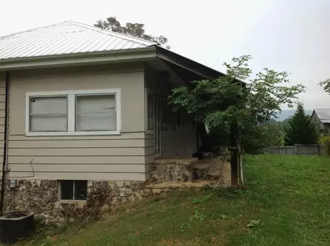 13270 Argyle Ln, Abingdon, VA 24210 photo 2