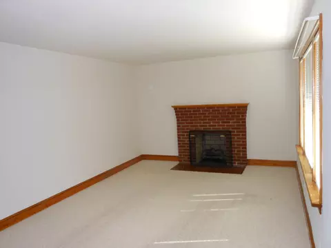 1604 Eanes Rd, Roanoke, VA 24014 photo 3