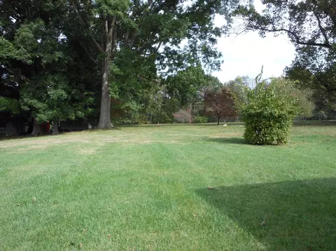 1604 Eanes Rd, Roanoke, VA 24014 photo 2
