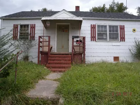 1613 Orange Ave NW, Roanoke, VA 24017 photo 2