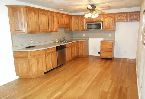 2880 Lithia Rd, Buchanan, VA 24066 photo 2