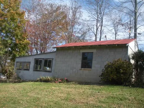 4174 Goodview Rd, Goodview, VA 24095 photo 15