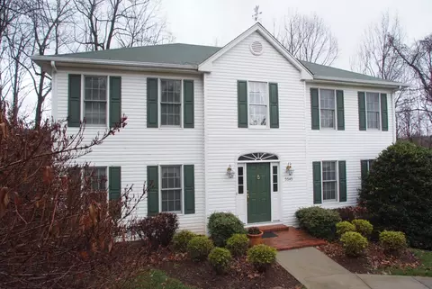 5545 Highfields Rd, Roanoke, VA 24018 photo 1