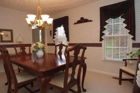 5545 Highfields Rd, Roanoke, VA 24018 photo 3