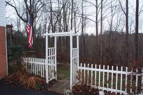 5545 Highfields Rd, Roanoke, VA 24018 photo 14