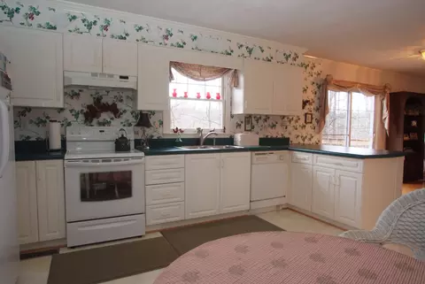 5545 Highfields Rd, Roanoke, VA 24018 photo 8