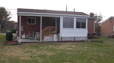606 E Augusta Ave, Vinton, VA 24179 photo 4
