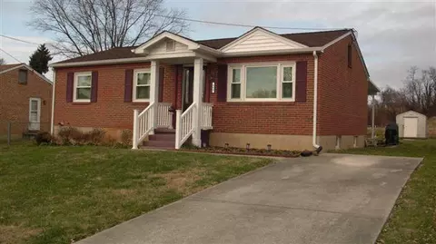 606 E Augusta Ave, Vinton, VA 24179 photo 2