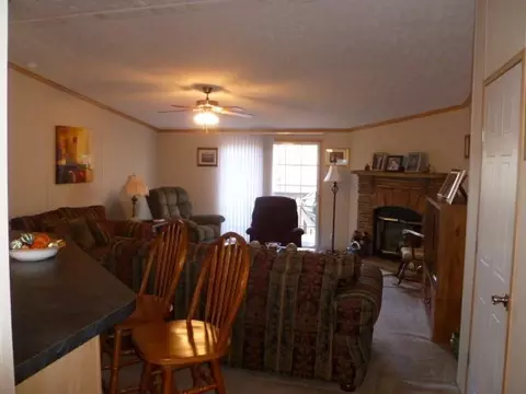 118 Wellspring Rd, Moneta, VA 24121 photo 3