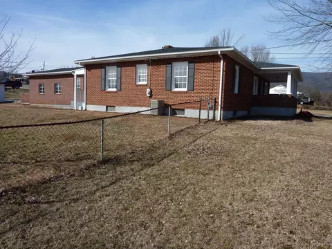 3554 Mcdaniel Dr, Salem, VA 24153 photo 3