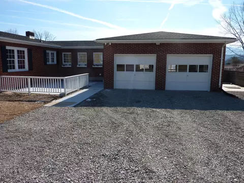 3554 Mcdaniel Dr, Salem, VA 24153 photo 5