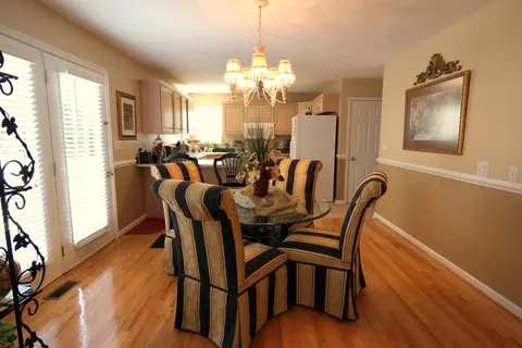 230 Eagle Rdg, Roanoke, VA 24012 photo 13