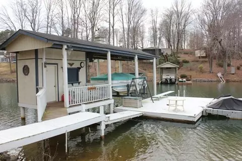 369 Munson Rd, Penhook, VA 24137 photo 5