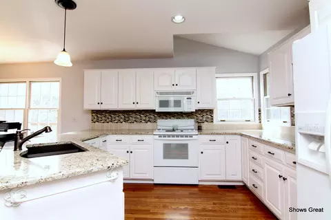6533 Circleview Dr, Roanoke, VA 24014 photo 13