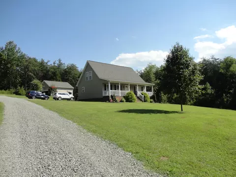 247 Bull Run Dr, Penhook, VA 24137 photo 9